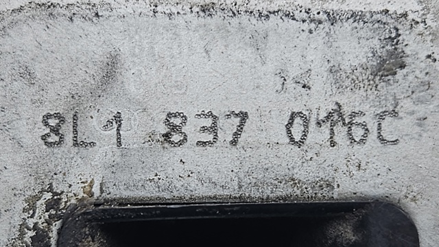 VAG 8L1837016C Замок передней правой двери в наличии Житомир