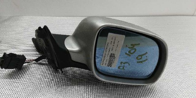 VAG 8L18585323FZ Правое зеркало в наличии Украина
