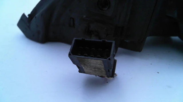 VAG 8L1858532AA3FZ в наличии Украина