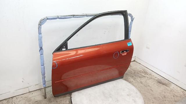 VAG 8L3831051C Дверь передняя левая в наличии Харьков