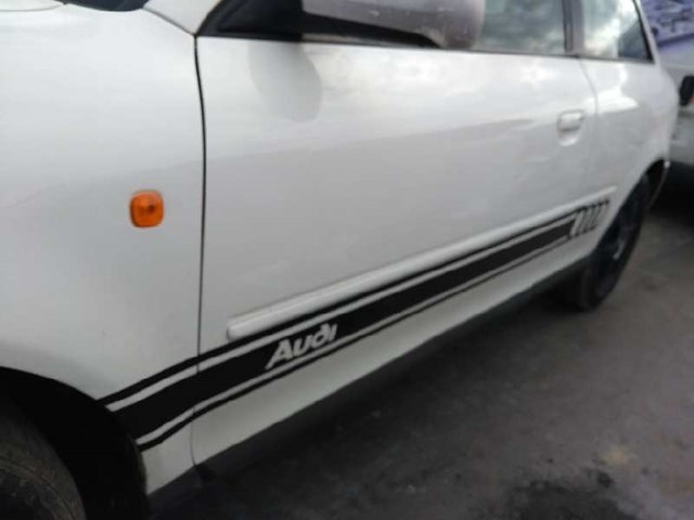 Porta dianteira esquerda Audi A3 8L1