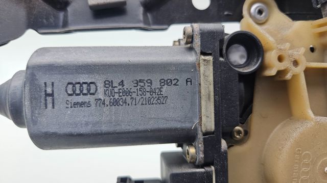 VAG 8L4959802A Механизм стеклоподъемника двери задней правой в наличии Кривой Рог