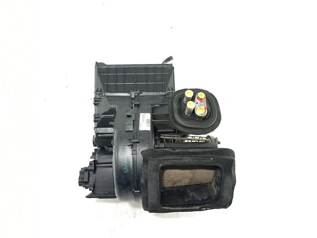 8M5119B555GB Корпус вентилятора печки купить Николаев