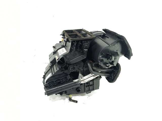 FORD 8M5119B555GB Корпус вентилятора печки в наличии Ирпень
