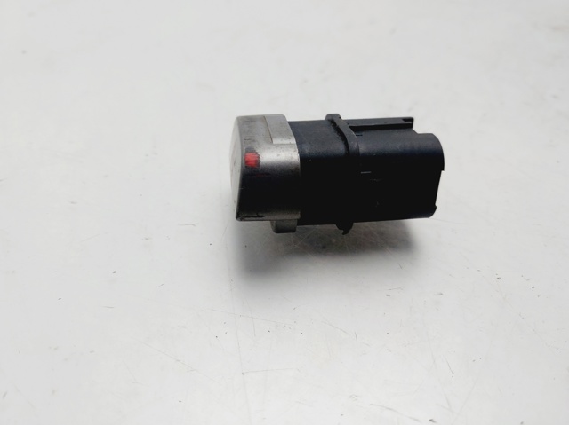 8M5T13A350AB Ford