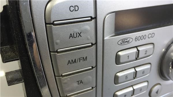 8M5T18C815AC Магнитола (радио AM/FM) купить Львов