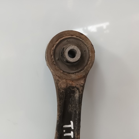 8N0407166 VAG купить в Павлоград