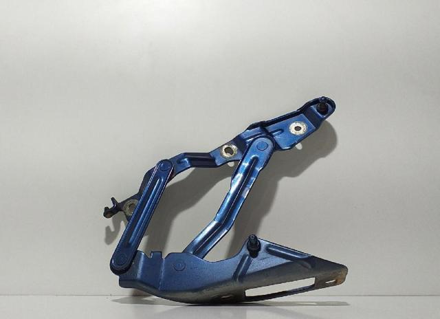 8N0823301 Петля крышки багажника купить Черкассы