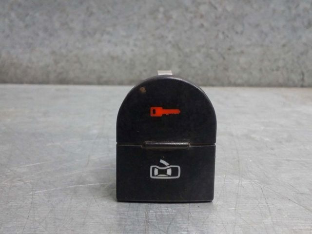 8N0962107A VAG купить в Ужгород