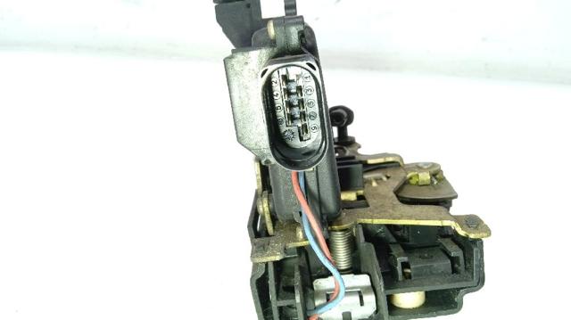 8N1837015 PORSCHE Замок двери передней левой купить в Чернигов