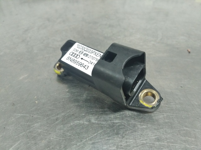 8N8959643 VAG купить в Ужгород