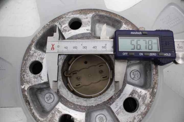 VAG 8P0601025BL Диски колесные в наличии Ужгород