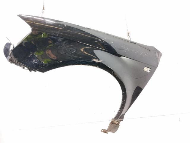 Pára-lama dianteiro esquerdo 8P0821105F VAG