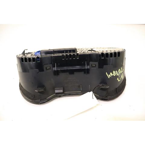 VAG 8P0920930K Приборная доска (щиток приборов) в наличии Чернигов