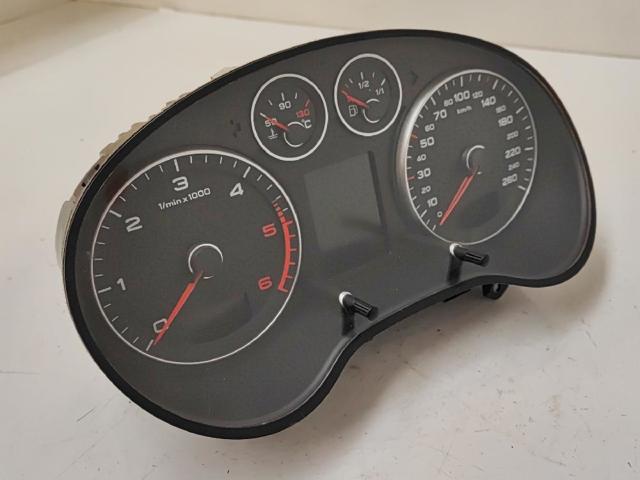 VAG 8P0920931S Приборная доска (щиток приборов) в наличии Украина