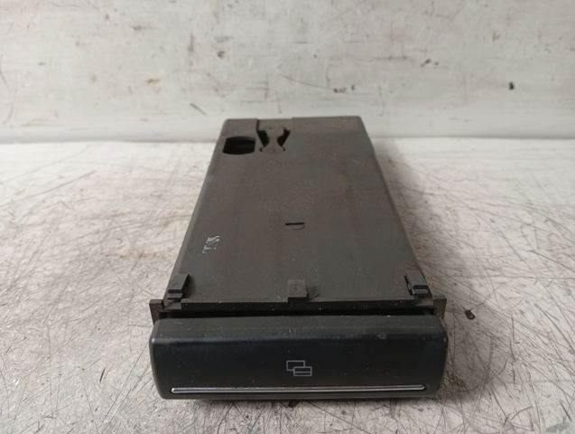 VAG 8P0941561 в наличии Запорожье