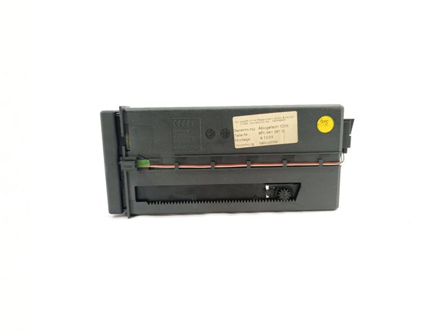 VAG 8P0941561 в наличии Запорожье