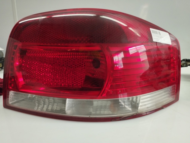 8P0945096 VAG Фонарь задний правый внешний купить в Кривой Рог