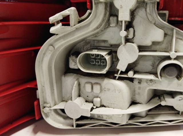 VAG 8P0945258 Плата заднего фонаря контактная в наличии Кривой Рог