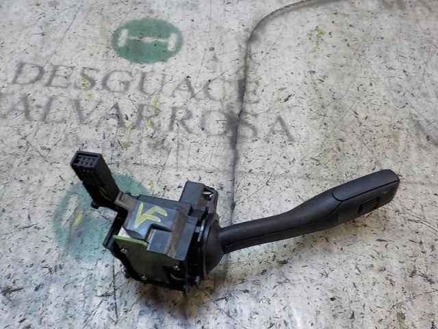 VAG 8P0953519D9B9 Правый подрулевой переключатель в наличии Львов