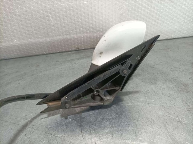 8P1858532G VAG Правое зеркало купить в Николаев