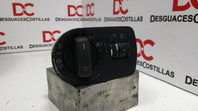 8P1941531C VAG Переключатель света фар на "торпедо" купить в Житомир