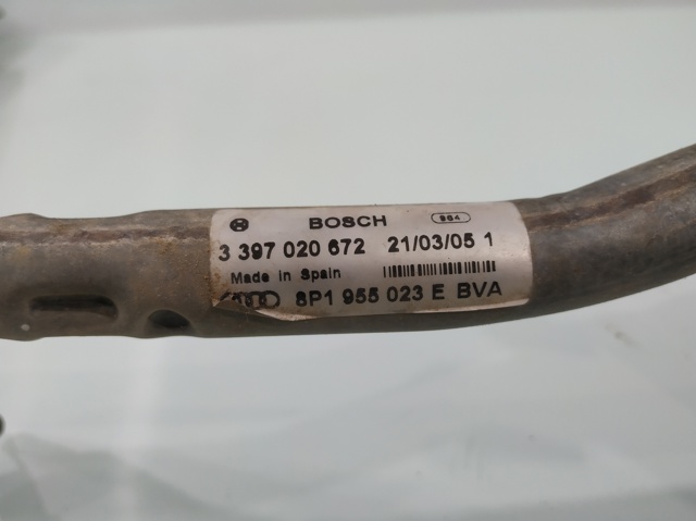 Trapézio de limpador pára-brisas Audi A3 8P1