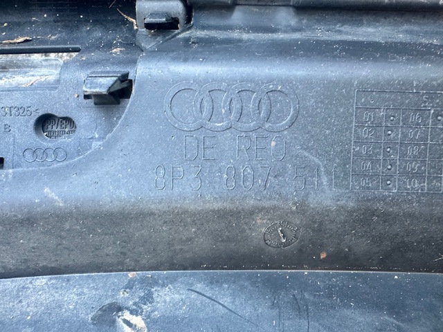 VAG 8P3807511 в наличии Ровно