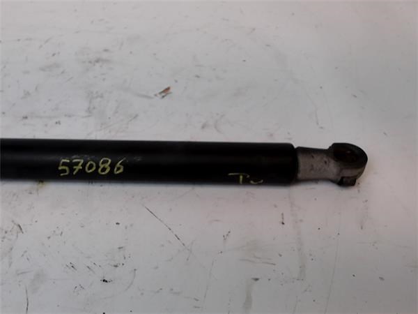 VAG 8P3827552B Амортизатор багажника в наличии Ровно