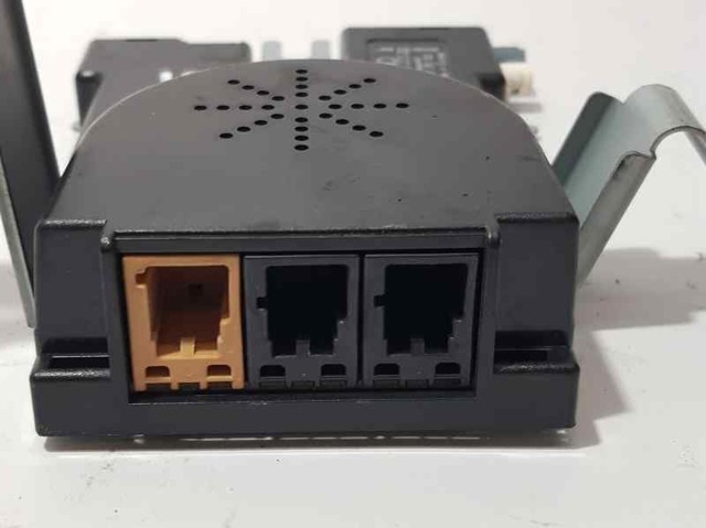 VAG 8P4035225D Усилитель сигнала антенны в наличии Киев