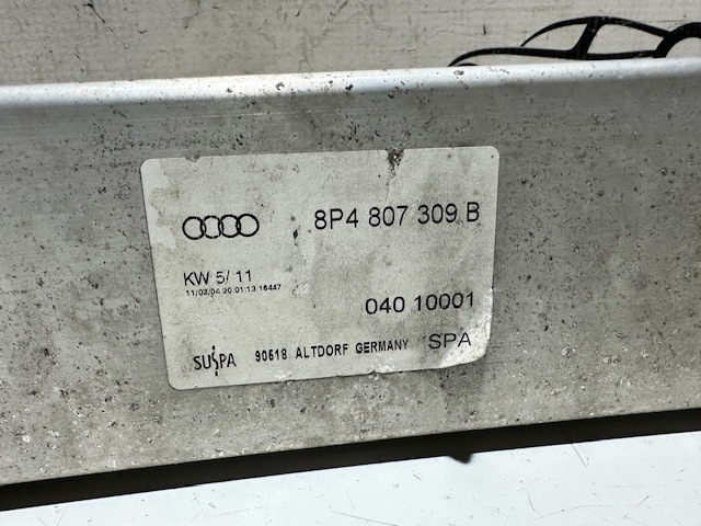 8P4807309B Усилитель бампера заднего купить Ирпень