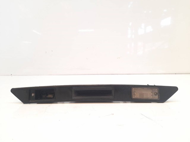 Puxador da porta traseira para Audi A3 2.0 TDI BMN 8P48275743FZ