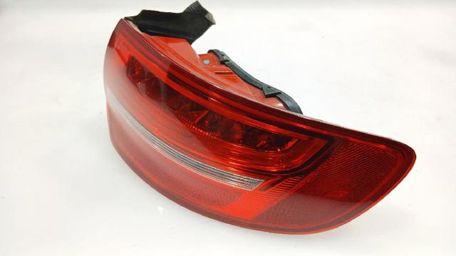 VAG 8P4945096E Фонарь задний правый внешний в наличии Черкассы