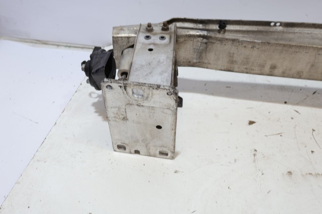 8R0807113C VAG Усилитель бампера переднего купить в Житомир