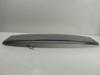 Spoiler de porta-malas (de 3ª/5ª porta traseira) 8R0827933CGRU VAG