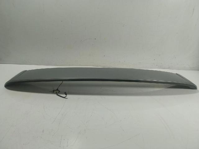 Spoiler de porta-malas (de 3ª/5ª porta traseira) 8R0827933CGRU VAG
