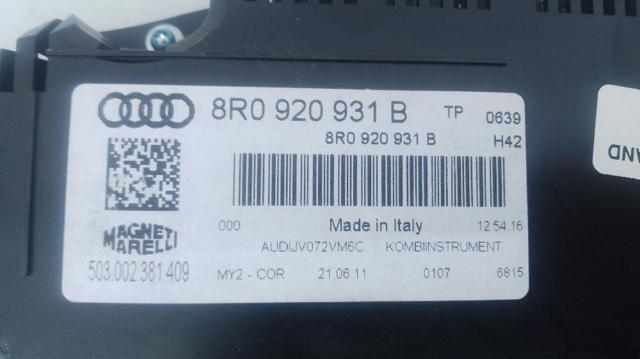 VAG 8R0920931B Приборная доска (щиток приборов) в наличии Черновцы
