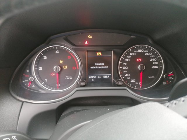 8R0920932 VAG Панель приборов купить в Харьков