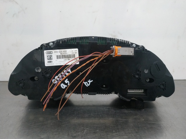 VAG 8R0920932 Панель приборов в наличии Сумы