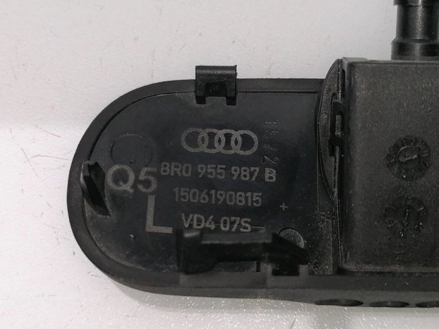VAG 8R0955987C Форсунка омывателя в наличии Киев