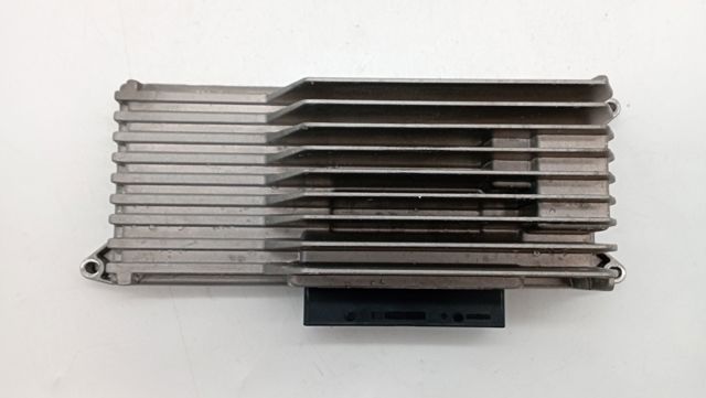 8R1035223A Усилитель звука аудиосистемы купить Житомир