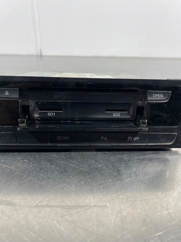 8R1035652D VAG купить в Ровно