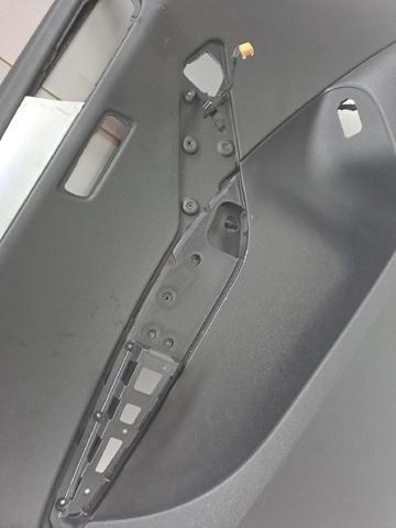 8R1867103G24A VAG Обшивка (облицовка) внутренняя двери передней левой купить в Черновцы