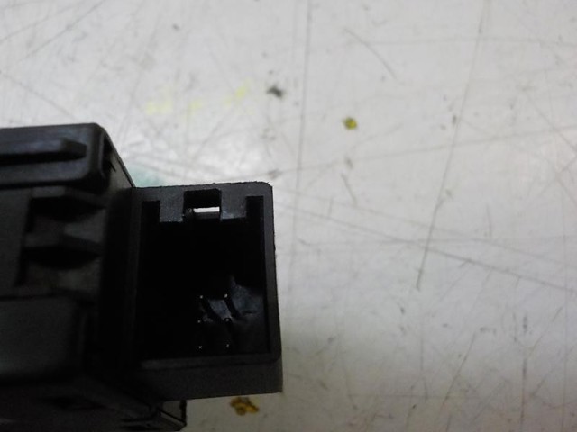 8R1941509V10 Кнопка включения аварийного сигнала купить Украина