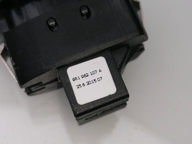 8R1962107AV10 Выключатель центрального замка купить Ирпень