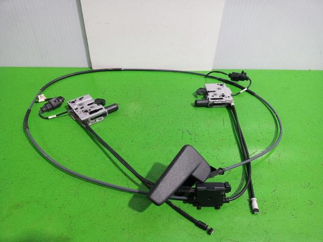 8S0823509C VAG Замок капота купить в Днепр