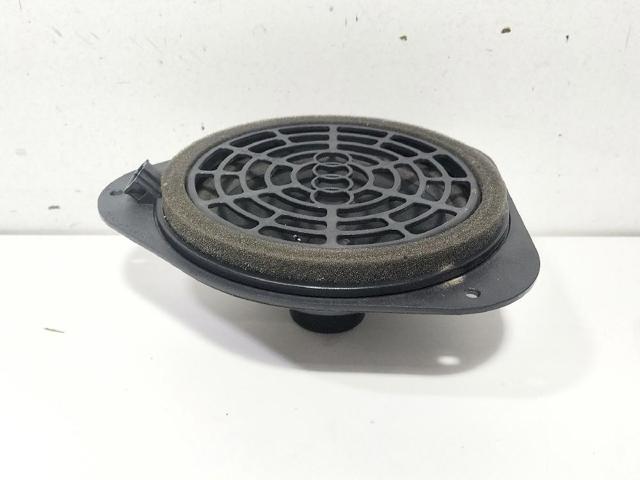 8T0035411A VAG Динамик передней двери купить в Житомир