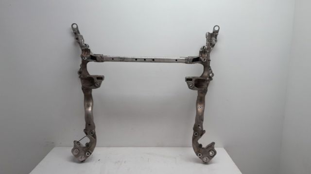 Viga de suspensão dianteira (plataforma veicular) Audi A5 8T3