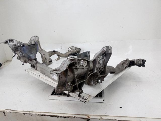 Viga de suspensão dianteira (plataforma veicular) Audi A5 8T3