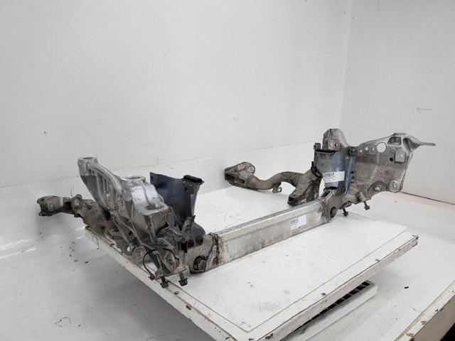 Viga de suspensão dianteira (plataforma veicular) Audi A5 8T3